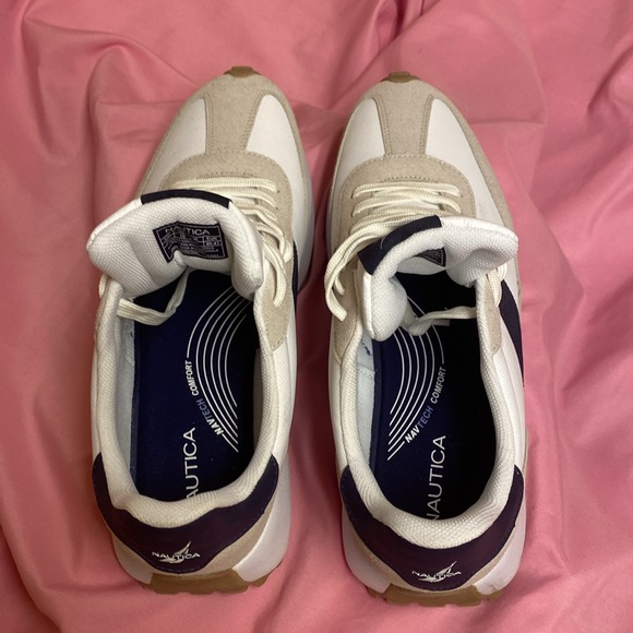Women’s Nautica Sneakers with NAVTech Comfort - 10M - Picture 6 of 7